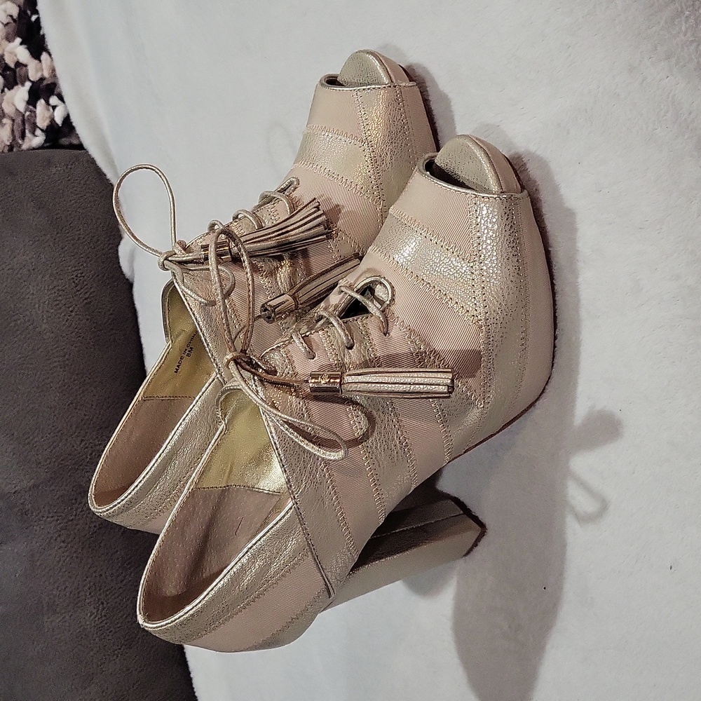 Juicy Couture Heels